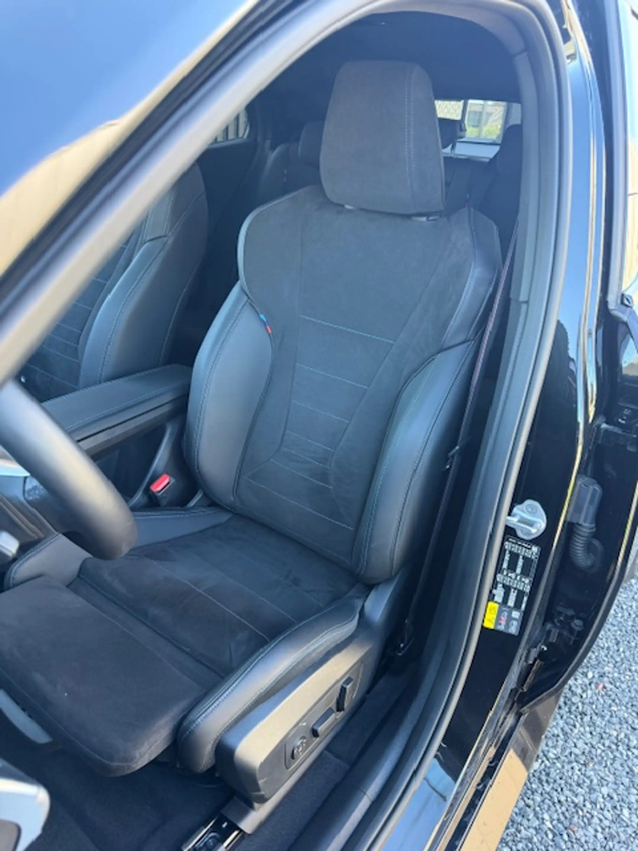BMW iX2 iX2 eDrive20 M Sport Pro / Driving Assistant Professional/nnovation Pack... — photo 7
