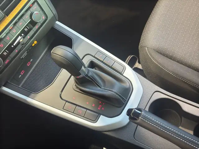 Seat Arona view 11