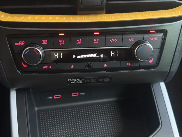 Seat Arona view 14