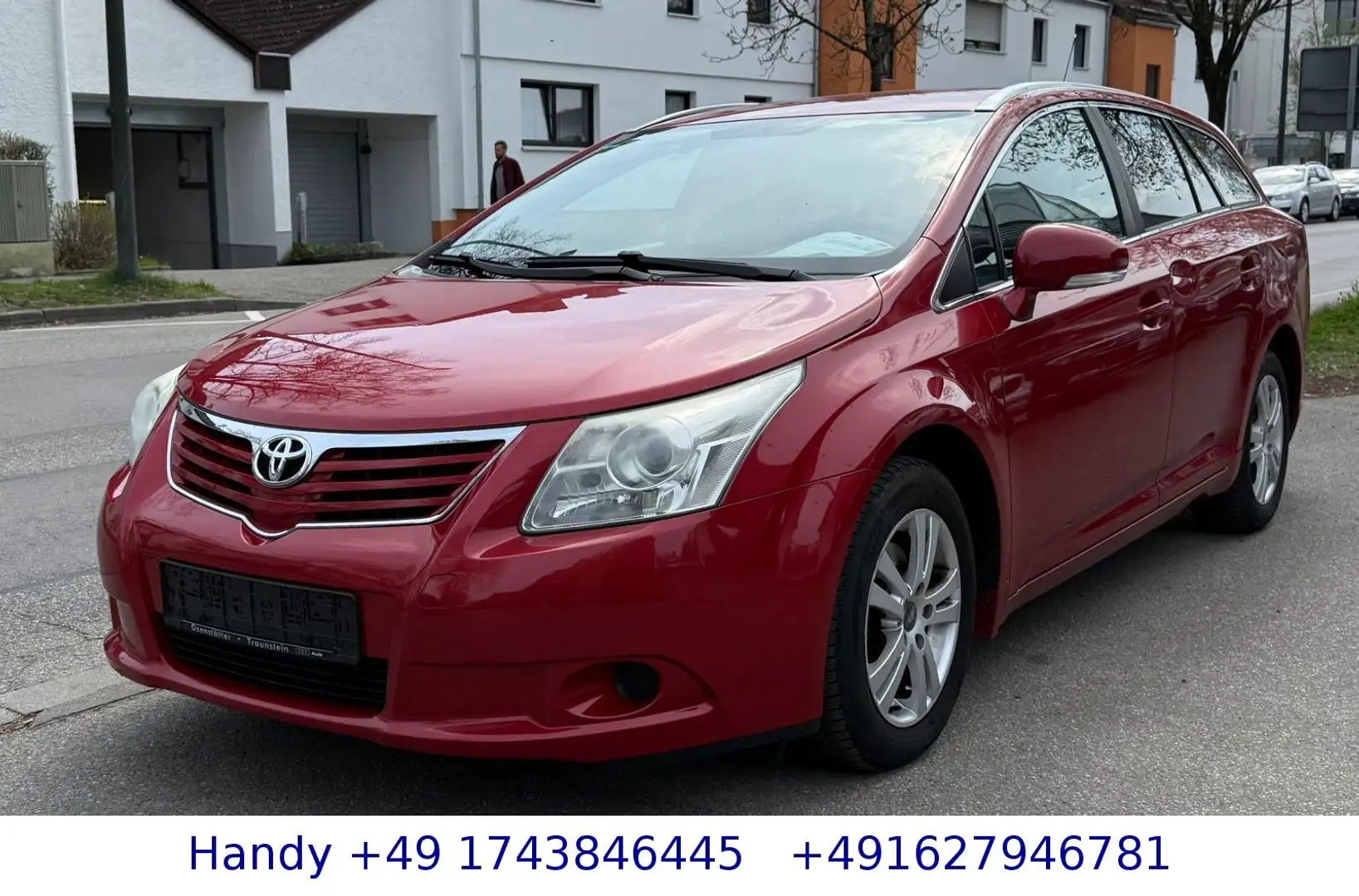 Toyota Avensis Kombi 1.6i Basis/AHK/S-HEFT Rot - 1
