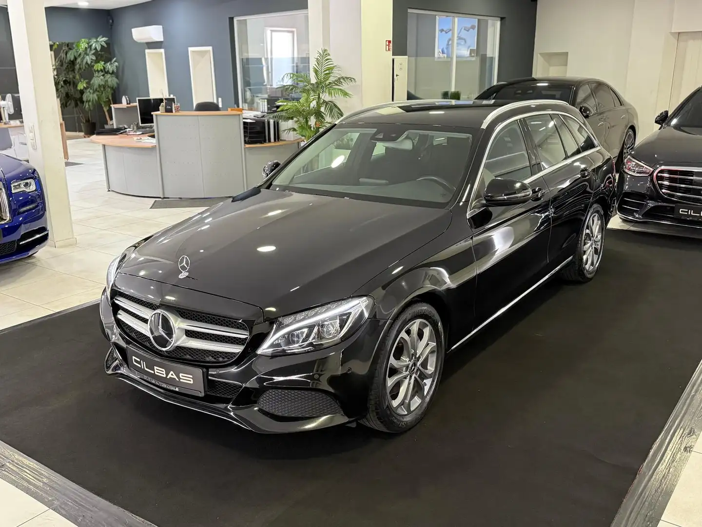 Mercedes-Benz C 220 C 220 d T Avantgarde *KAMERA*DIST*LED*SHZ*NAVI* Noir - 1