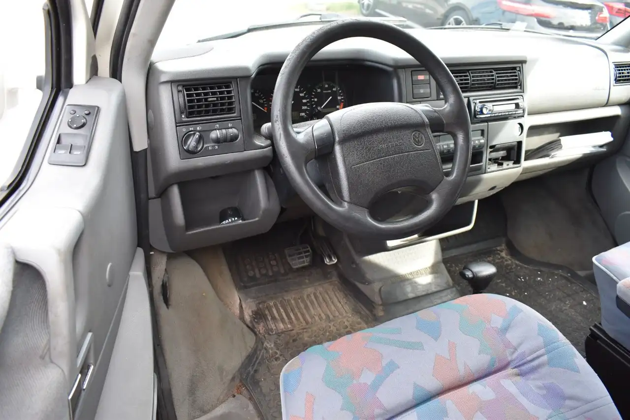 Volkswagen T4 Multivan 2,5 1.Hand| AUT.|Klimaaut.|AHK|El.FH, foto 9