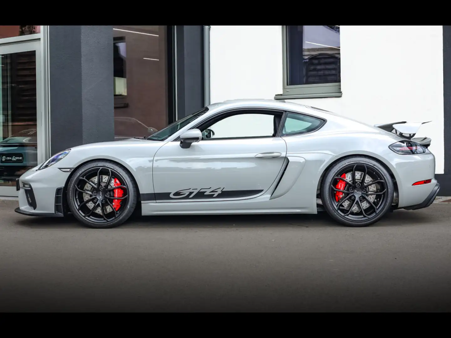 Porsche Cayman 718 GT4 PDK°KAM°BOSE°CHRONO°CARPLAY Gris - 2