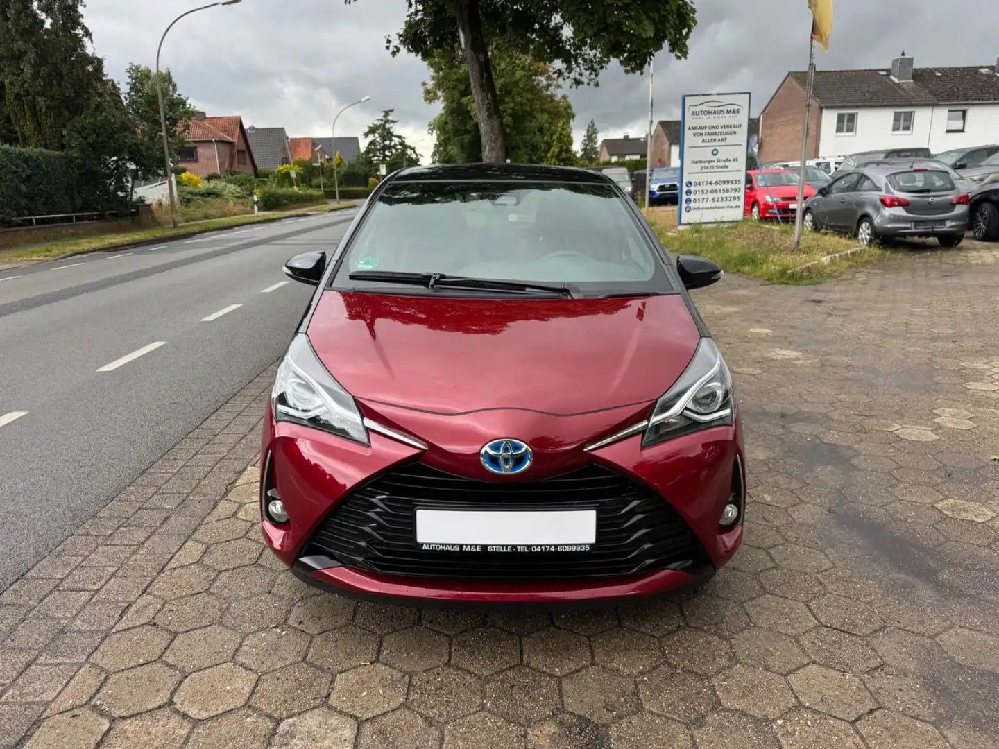 Toyota Yaris Hybrid Style Selection*8 J. Gar+wenig KM* Schwarz - 2