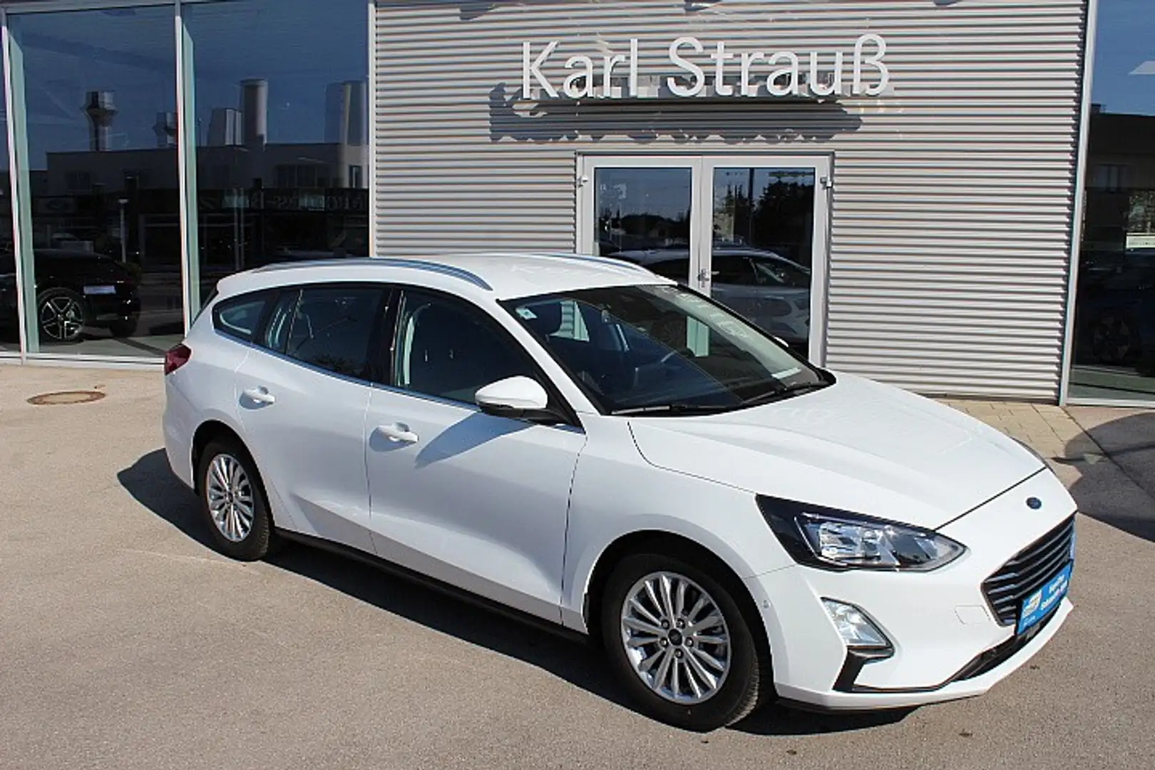 Ford Focus Traveller 1,5 EcoBlue Titanium Blanco - 1