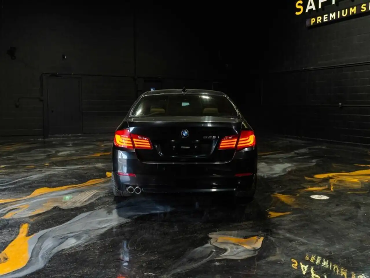 BMW 5 Series снимка BMW 5 Series