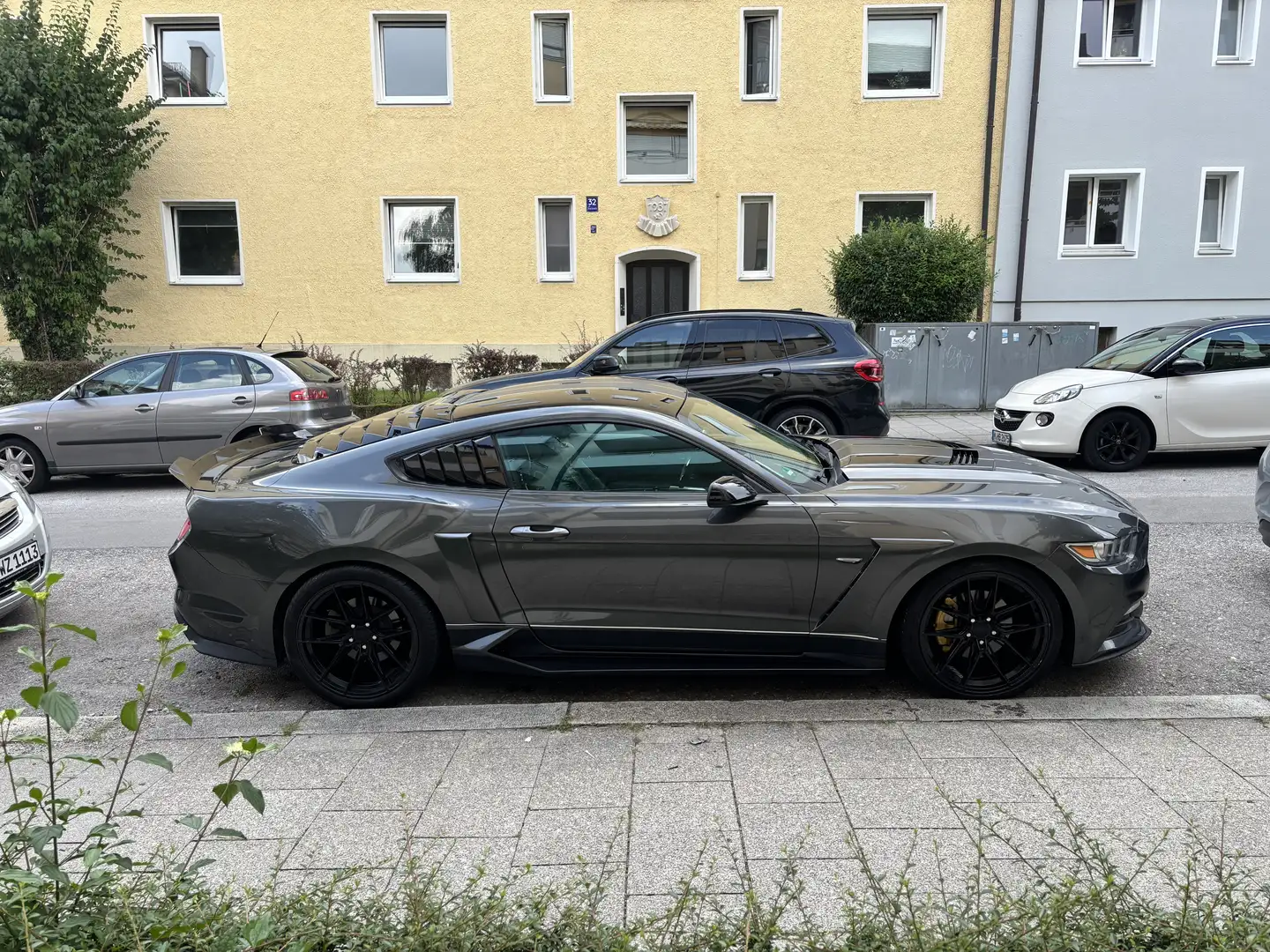 Ford Mustang 3.7 ROUSH Schaltgetriebe Grau - 2