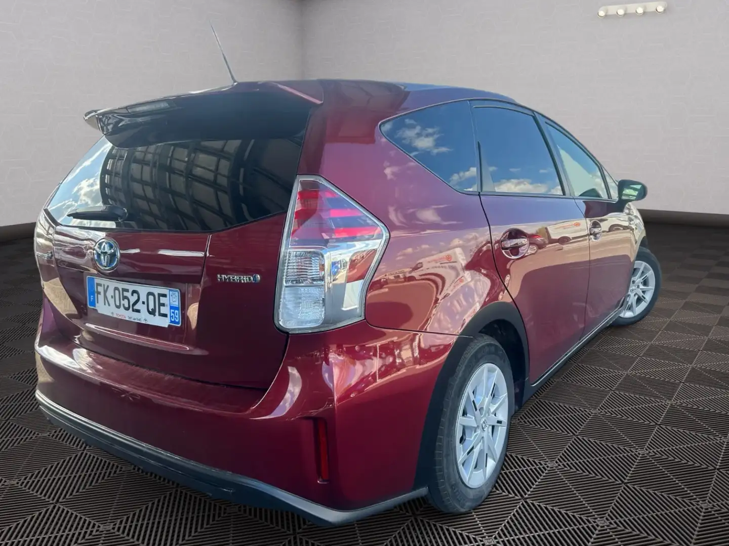 Toyota Prius+ Executive CVT Rouge - 2