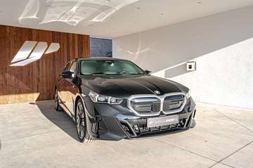 M60 xdrive, M sport, Trekhaak, stuurwielverwarm...