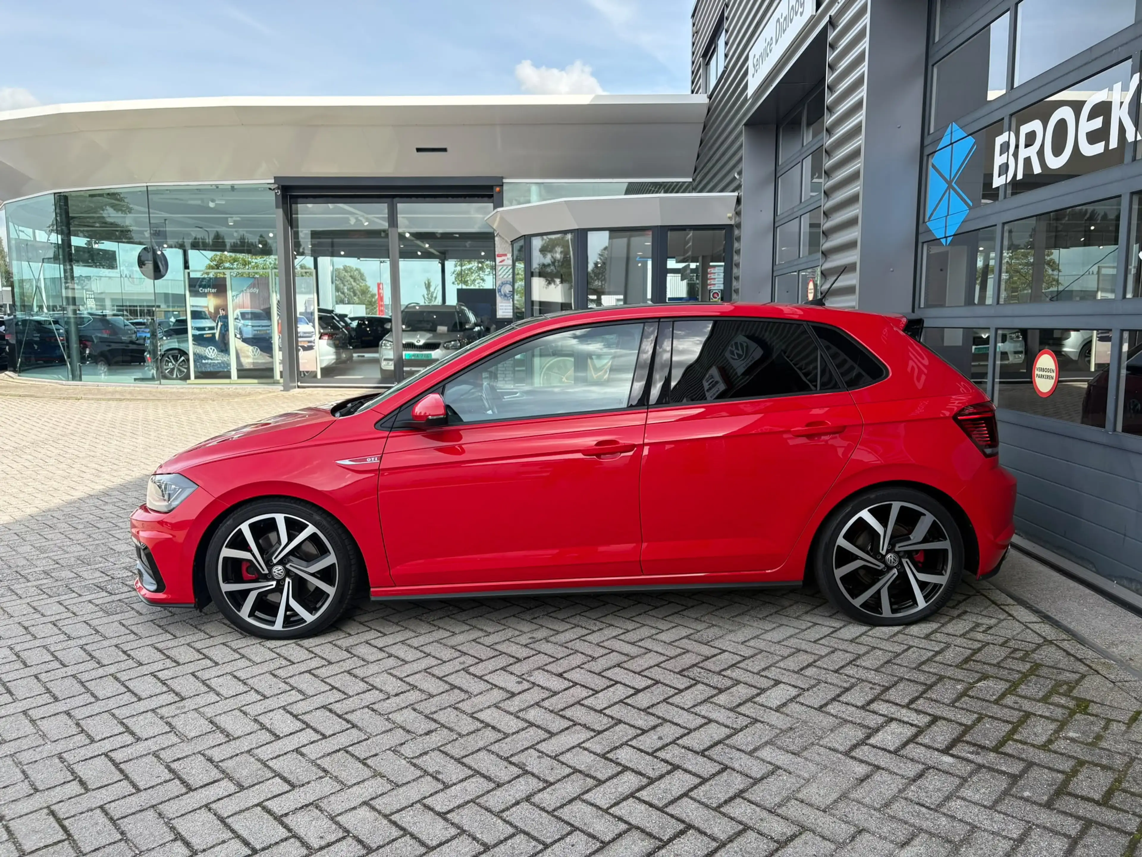 Volkswagen Polo GTI 2.0 TSI 200 pk 7-DSG | Achteruitrijcamera | Apple — photo 6