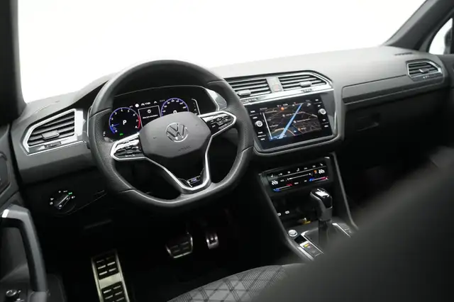 Volkswagen Tiguan view 13