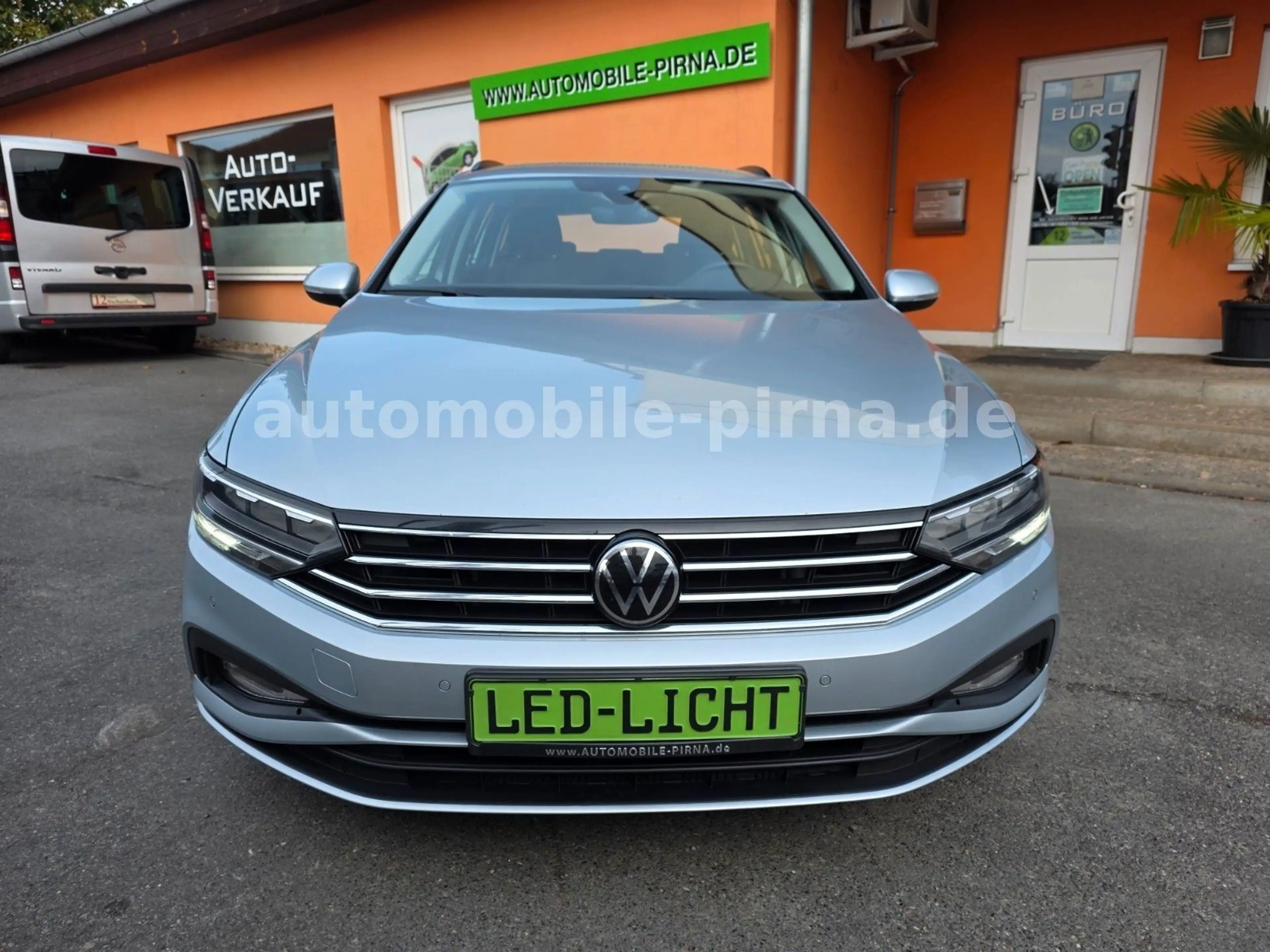 Volkswagen Passat Variant 2.0TDI SCR DSG-Aut. +NAVI/CAM/LED — photo 2