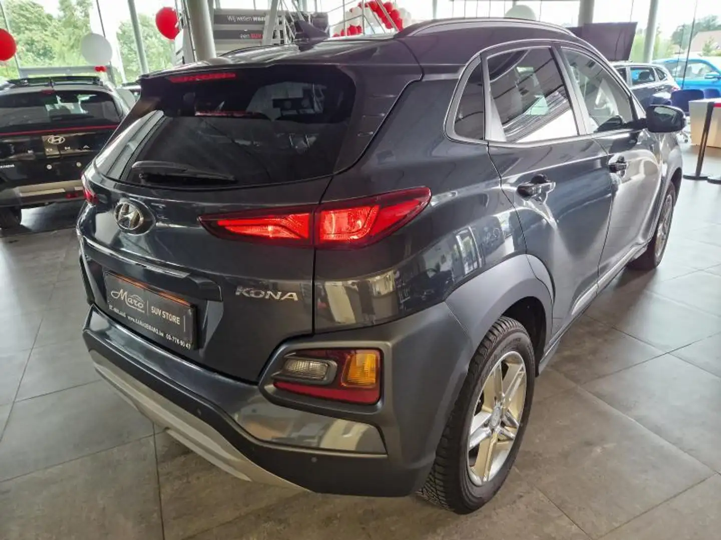 Hyundai KONA 1.0 T-GDi Urban Red Interior | GPS, camera, cruise Gris - 2