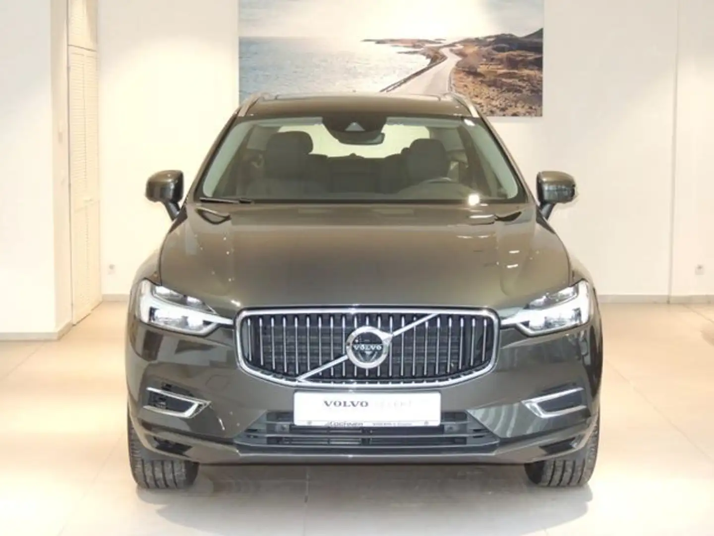 Volvo XC60 T6 AWD Recharge Inscription Geartronic Klima Navi Grau - 2