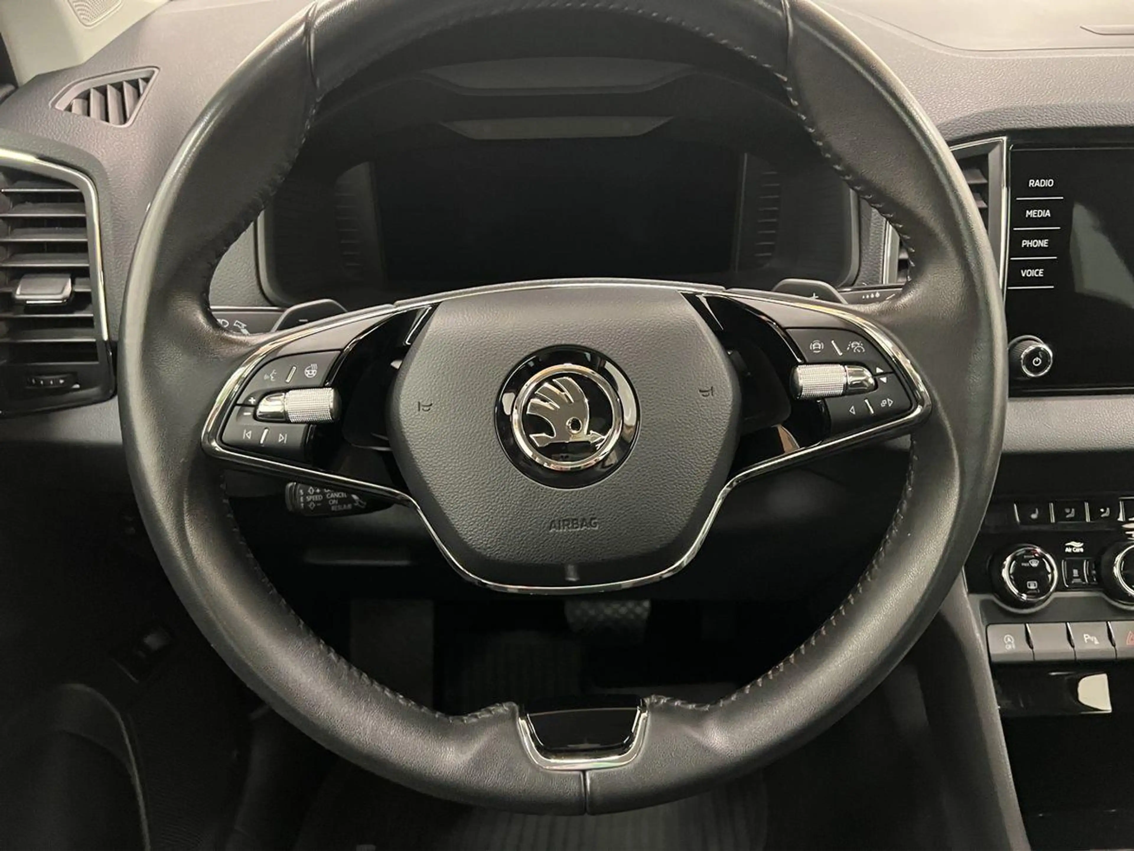 Skoda Karoq Tour 2,0 TDI 110 kW 7-Gang DSG 4x4 mit Bas — photo 9