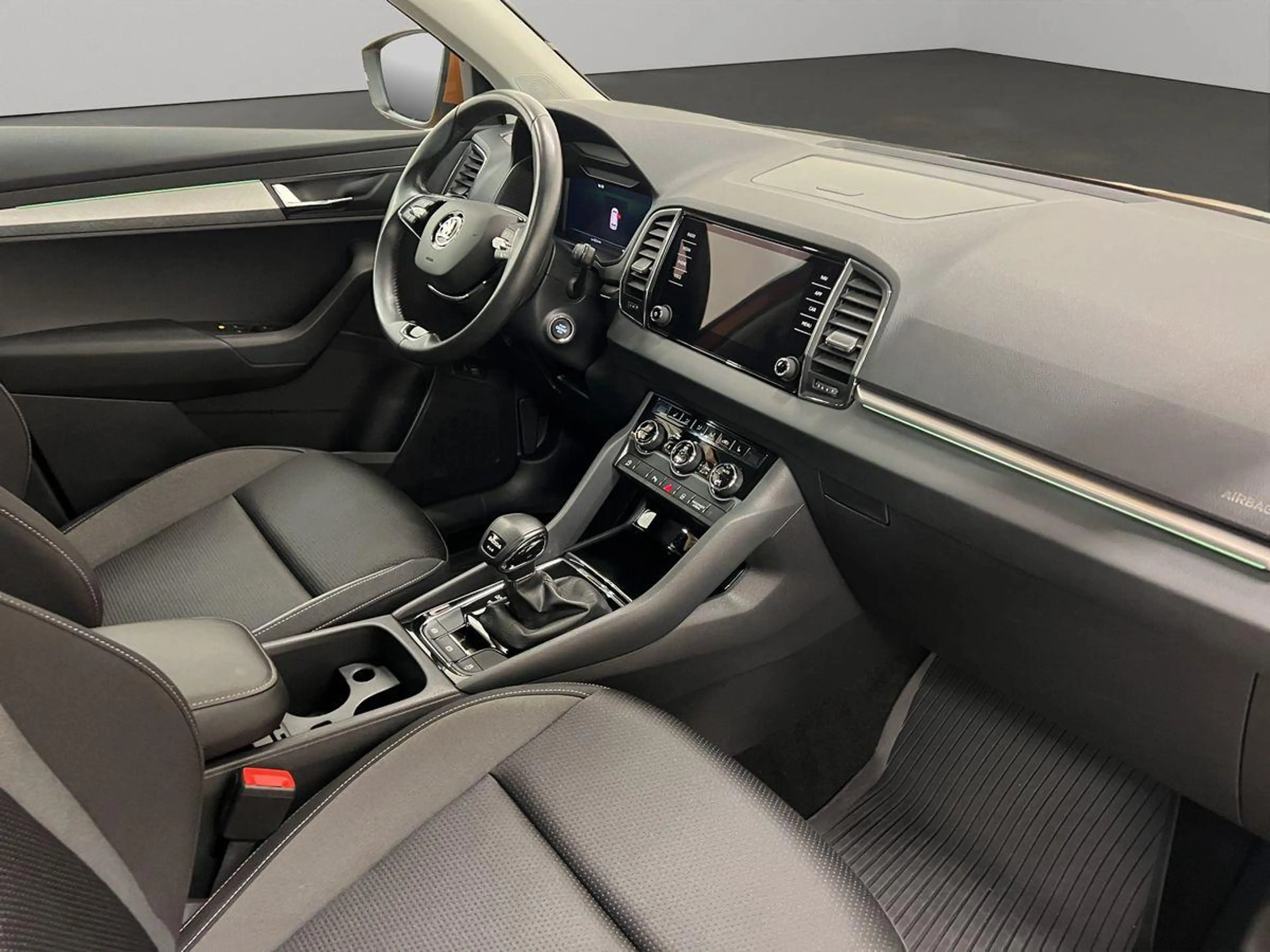 Skoda Karoq Tour 2,0 TDI 110 kW 7-Gang DSG 4x4 mit Bas — photo 13
