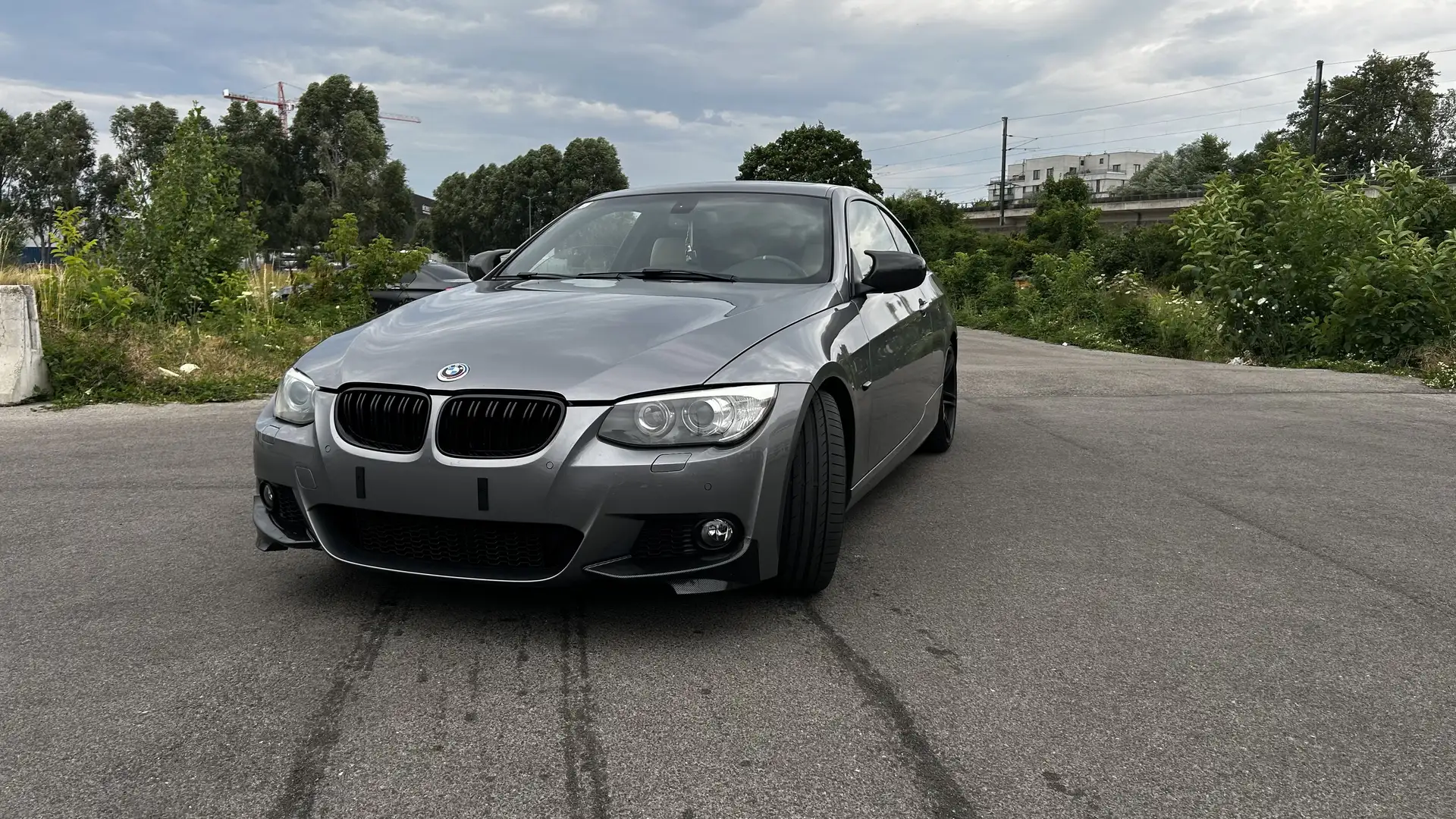 BMW 335 335i Coupé DKG Gris - 2