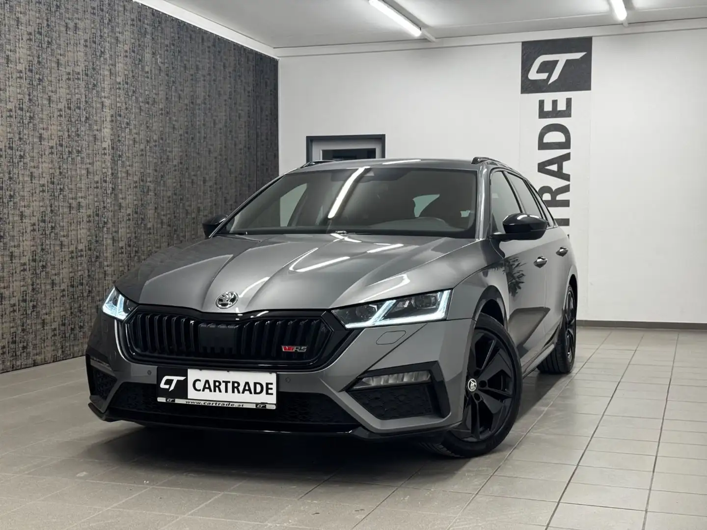 Skoda Octavia 2.0 TDI DPF RS 4x4 Grau - 1