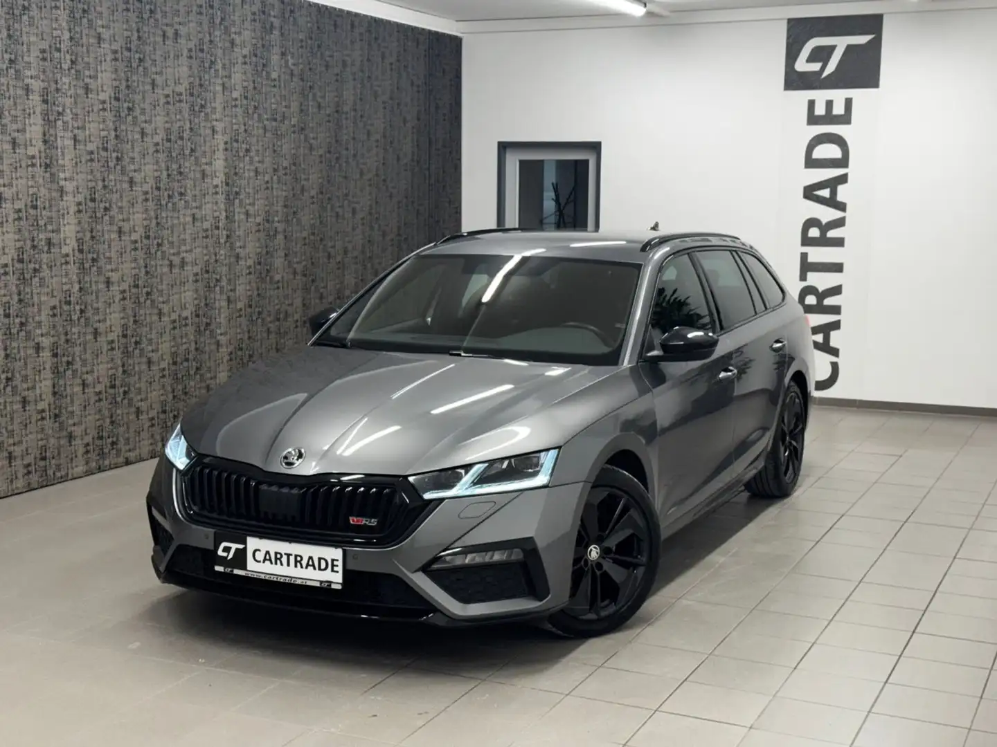 Skoda Octavia 2.0 TDI DPF RS 4x4 Grau - 2