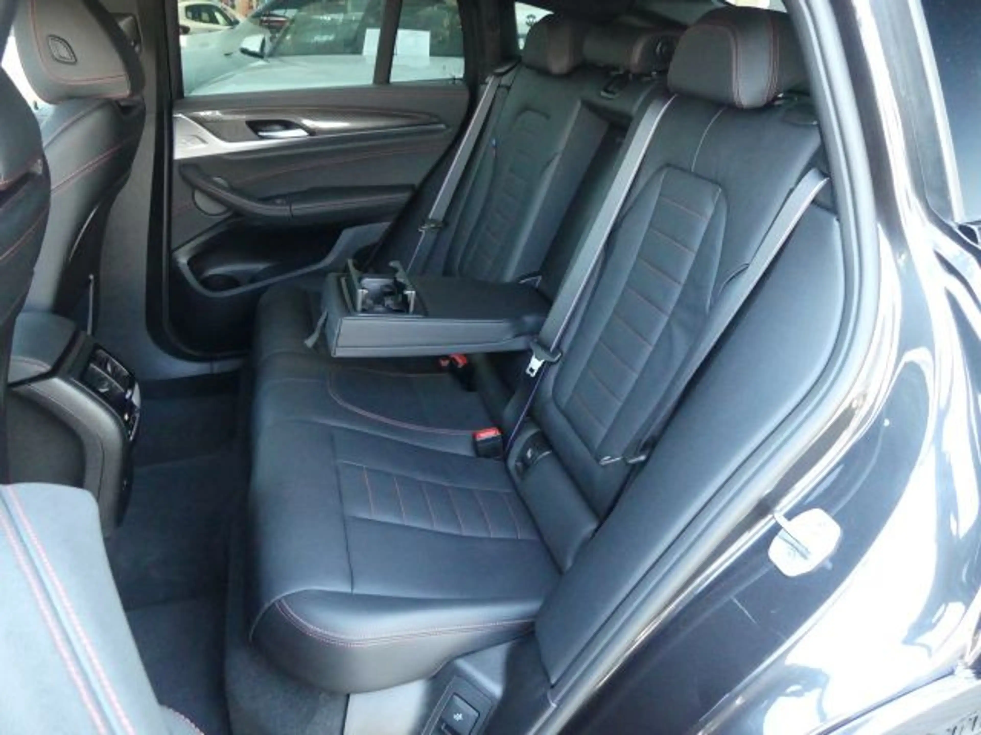 BMW X4 xDrive30d M Sportpaket ACC°AHK°PANO°Std.hzg — photo 11