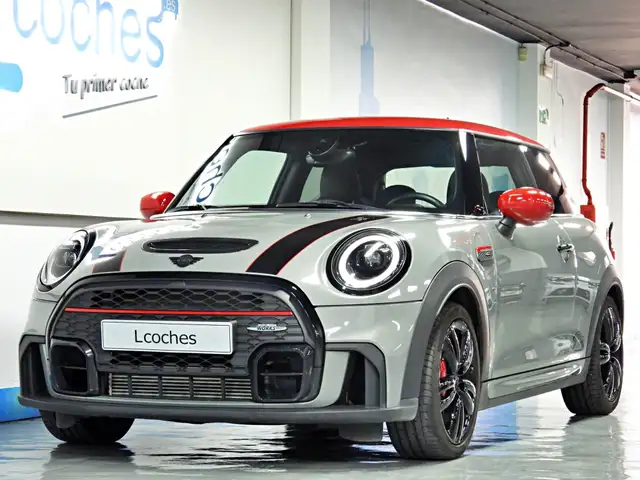 Mini Hatch view 4