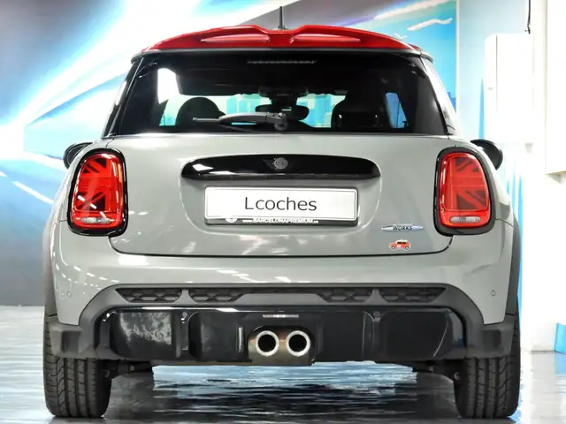 Mini Hatch view 7