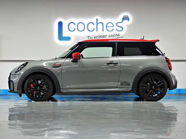 Mini Hatch view 2