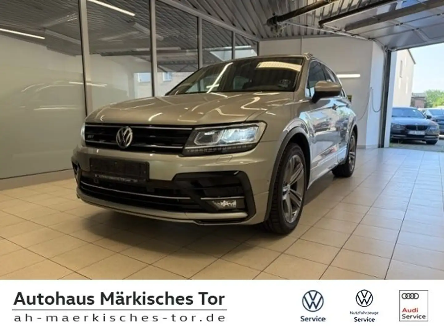 Volkswagen Tiguan 1.4 TSI DSG Sound+R-Line-Paket+AHZV+Kamer Silber - 1