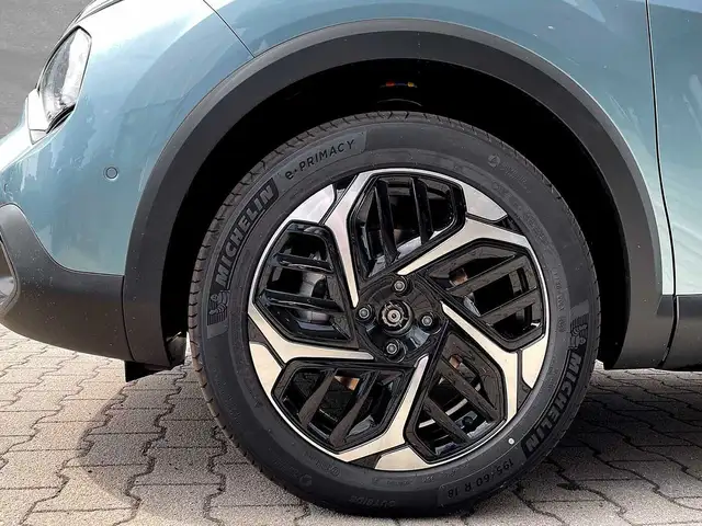 Citroen C4 view 9