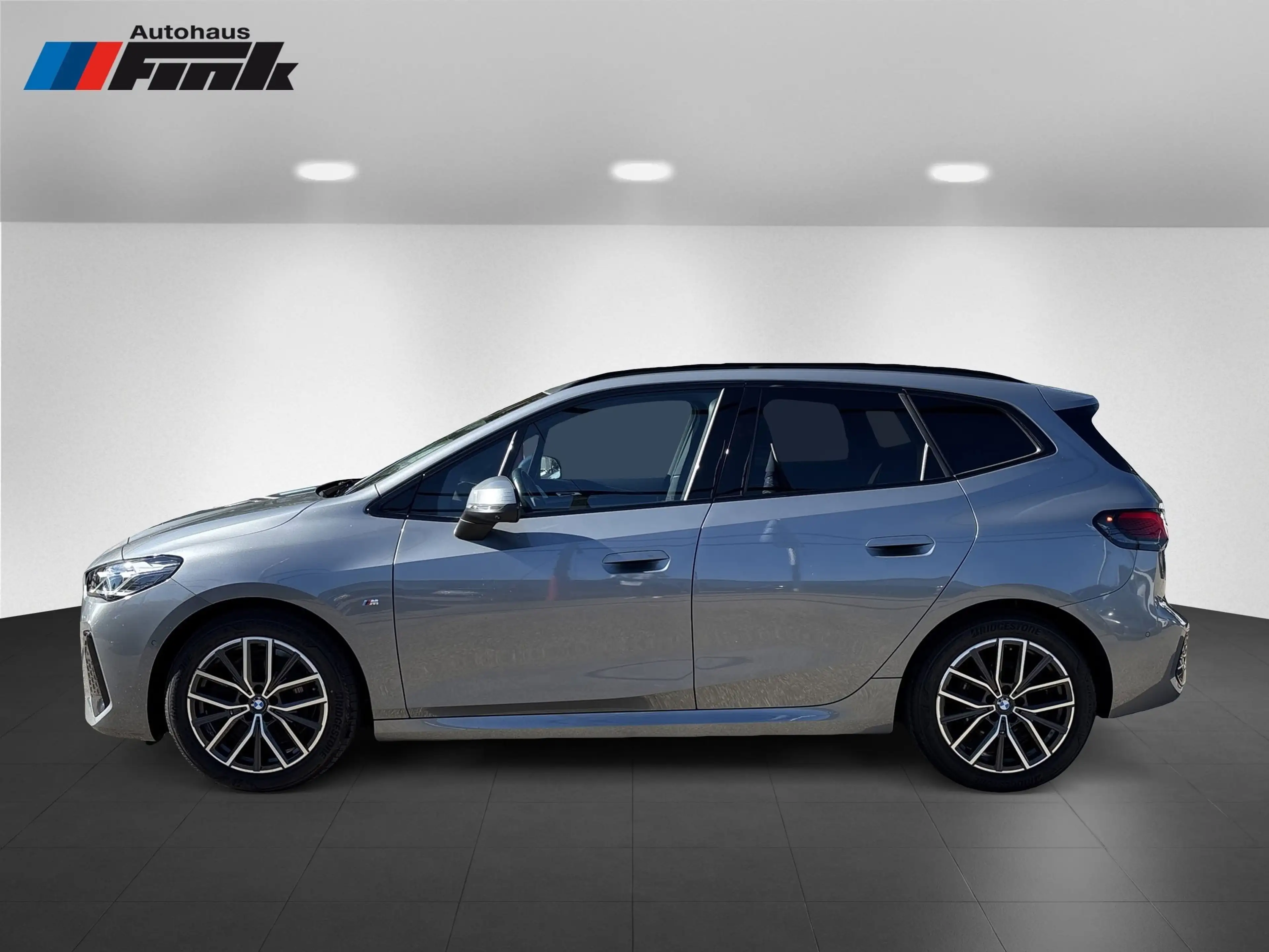 BMW 223 i Active Tourer M Sportpaket Head-Up HK HiFi — photo 3