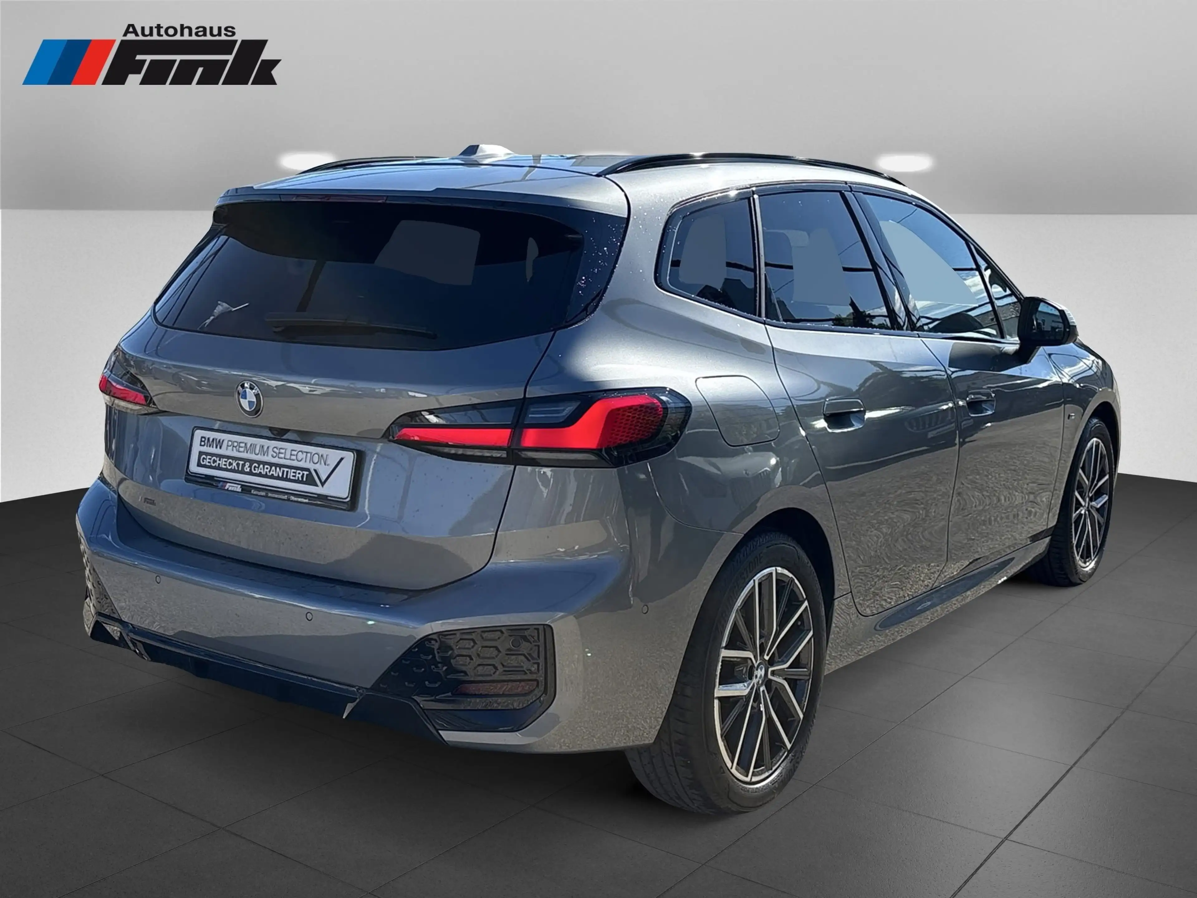 BMW 223 i Active Tourer M Sportpaket Head-Up HK HiFi — photo 6