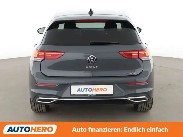 Volkswagen Golf view 5
