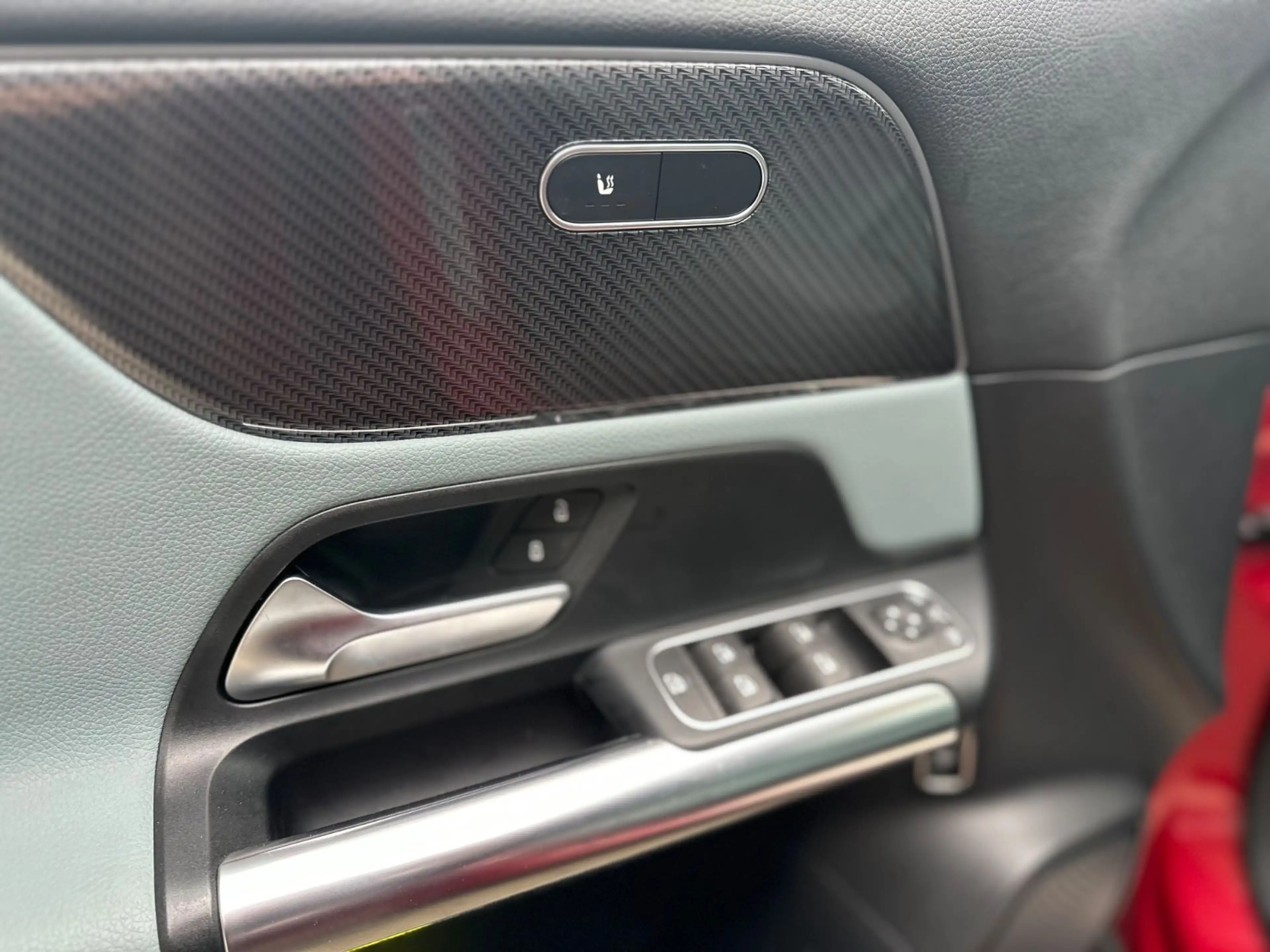 Mercedes-Benz GLA 35 AMG 4Matic Leder RFK Lenkradheizung — photo 15