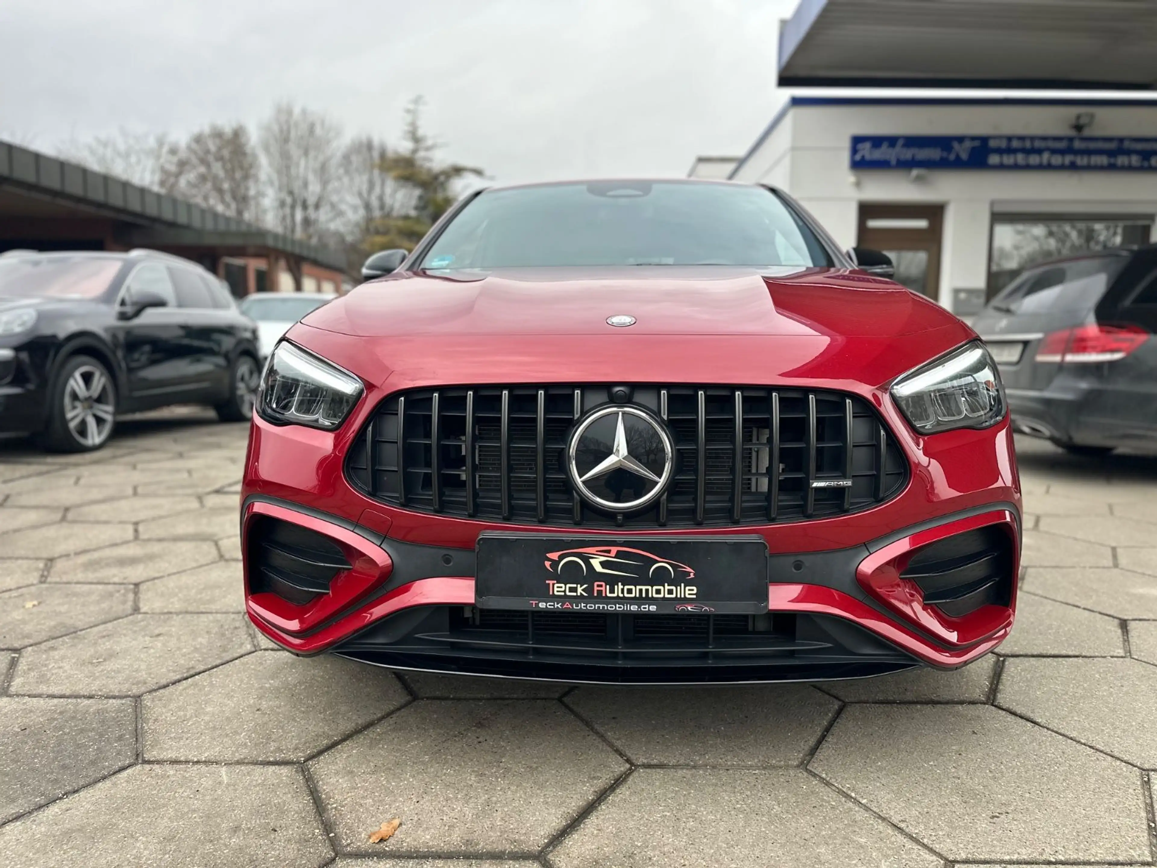 Mercedes-Benz GLA 35 AMG 4Matic Leder RFK Lenkradheizung — photo 3