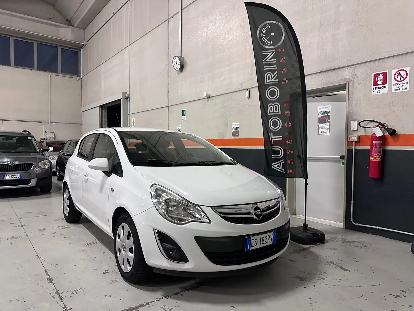 Opel Corsa Corsa IV 2013 5p 1.2 Ecotec Gpl-tech 85cv Wit - 1