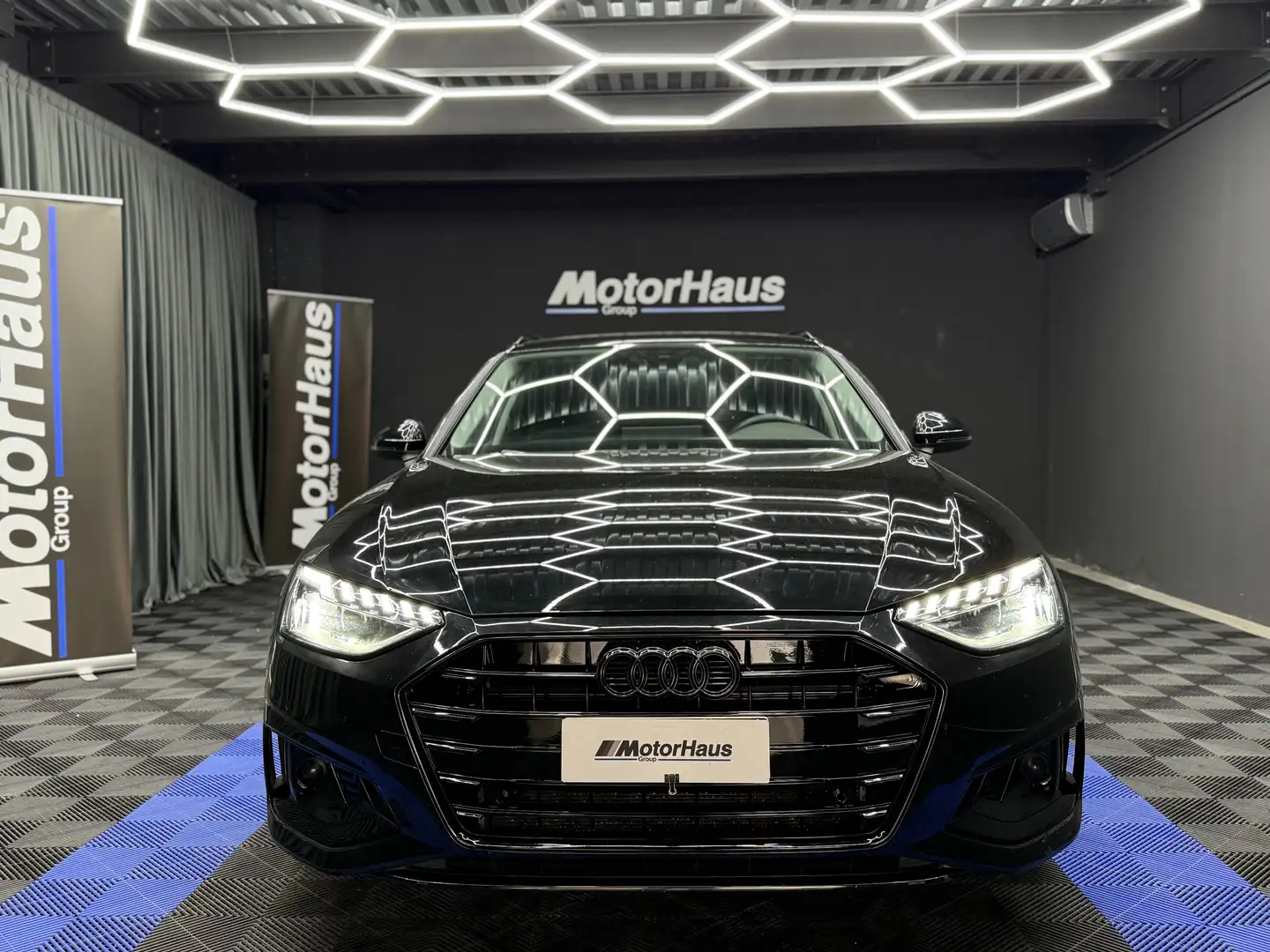 Audi A4 Avant 35 2.0 tdi mhev Business Advanced Nero - 2