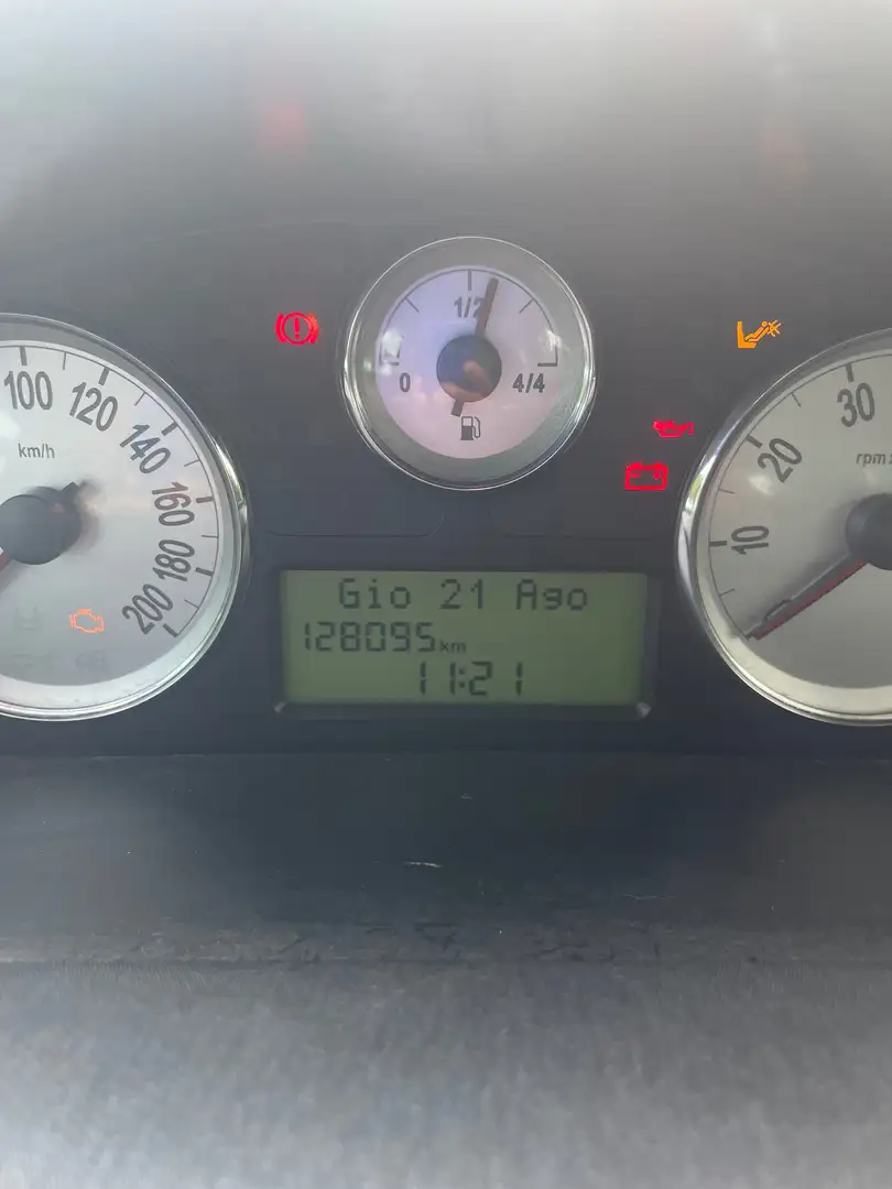 Lancia Ypsilon 1200 44 kw 3 porte benzina impianto a metano Czarny - 1