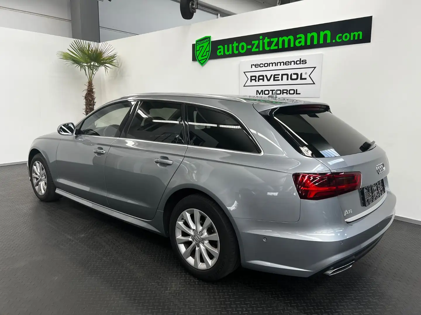 Audi A6 Avant 2.0 TDI ultra*LEDER*MATRIX-LED*ACC*TOP* Grau - 2