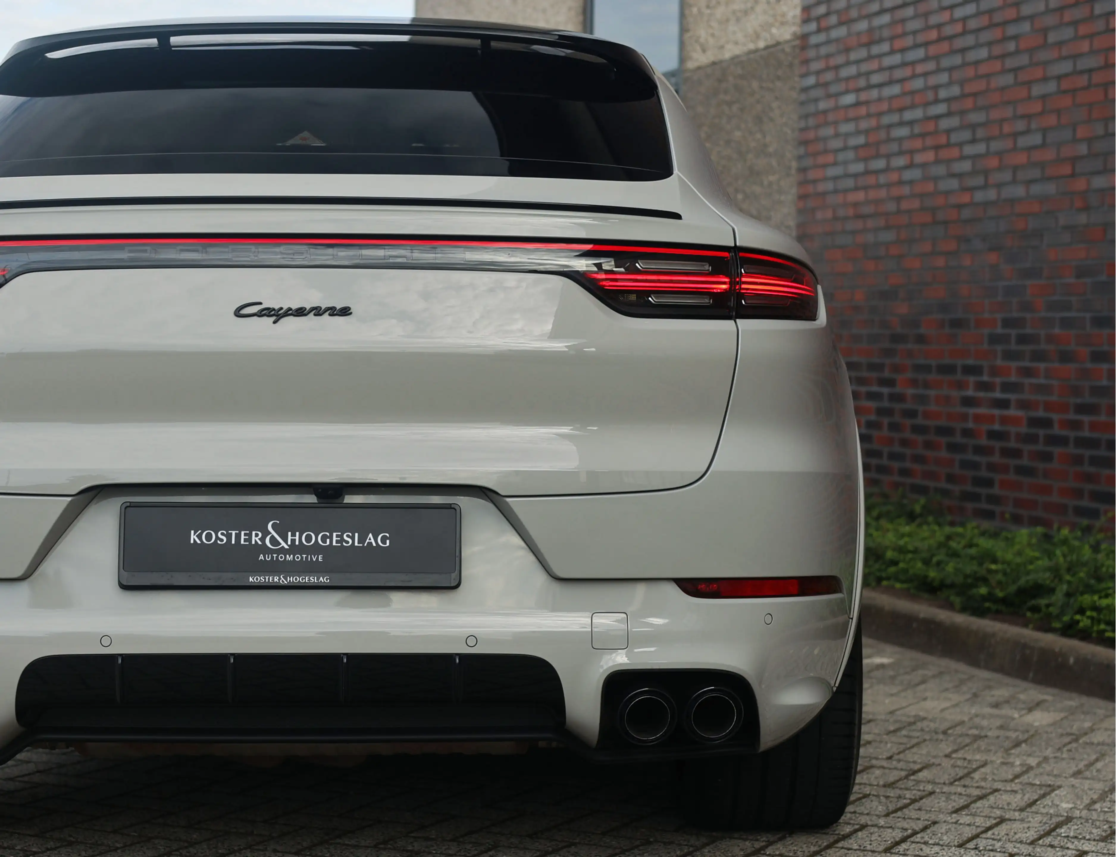Porsche Cayenne Coupé 3.0 E-Hybrid | Pano - Sport Chrono - BOSE — photo 13