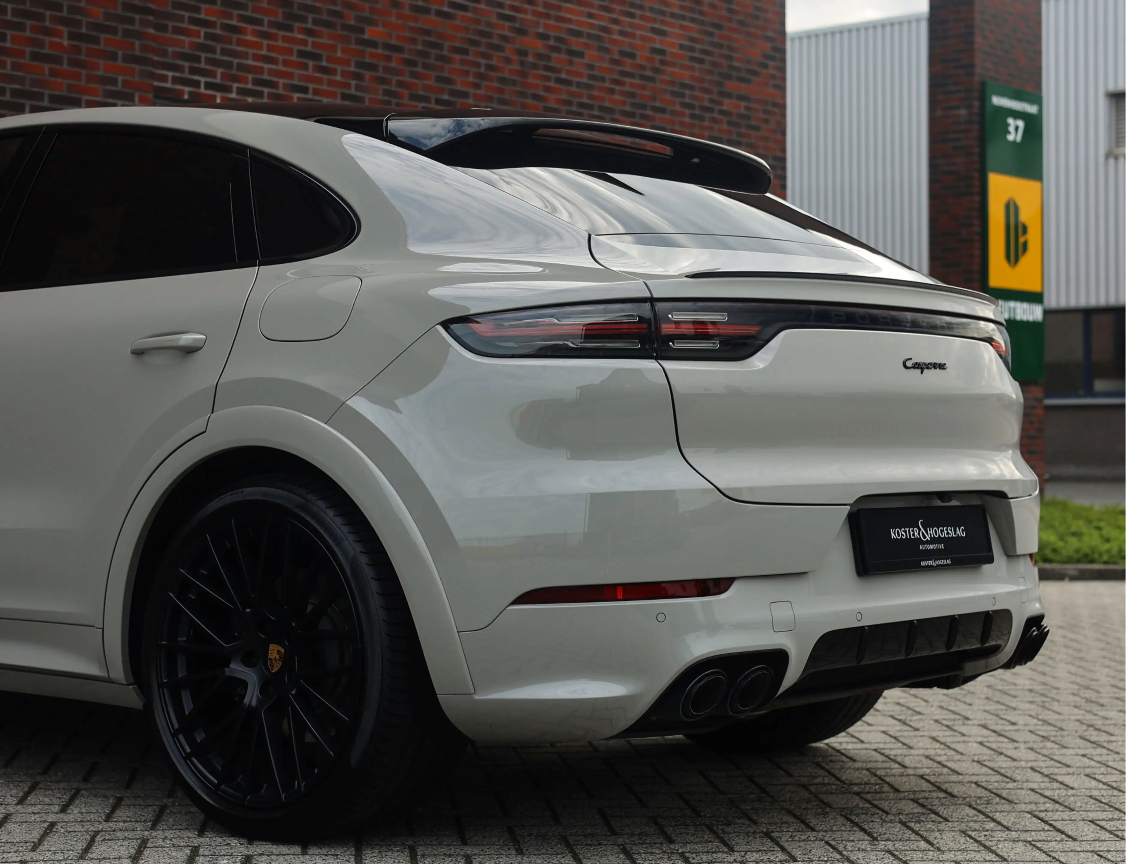 Porsche Cayenne Coupé 3.0 E-Hybrid | Pano - Sport Chrono - BOSE — photo 10