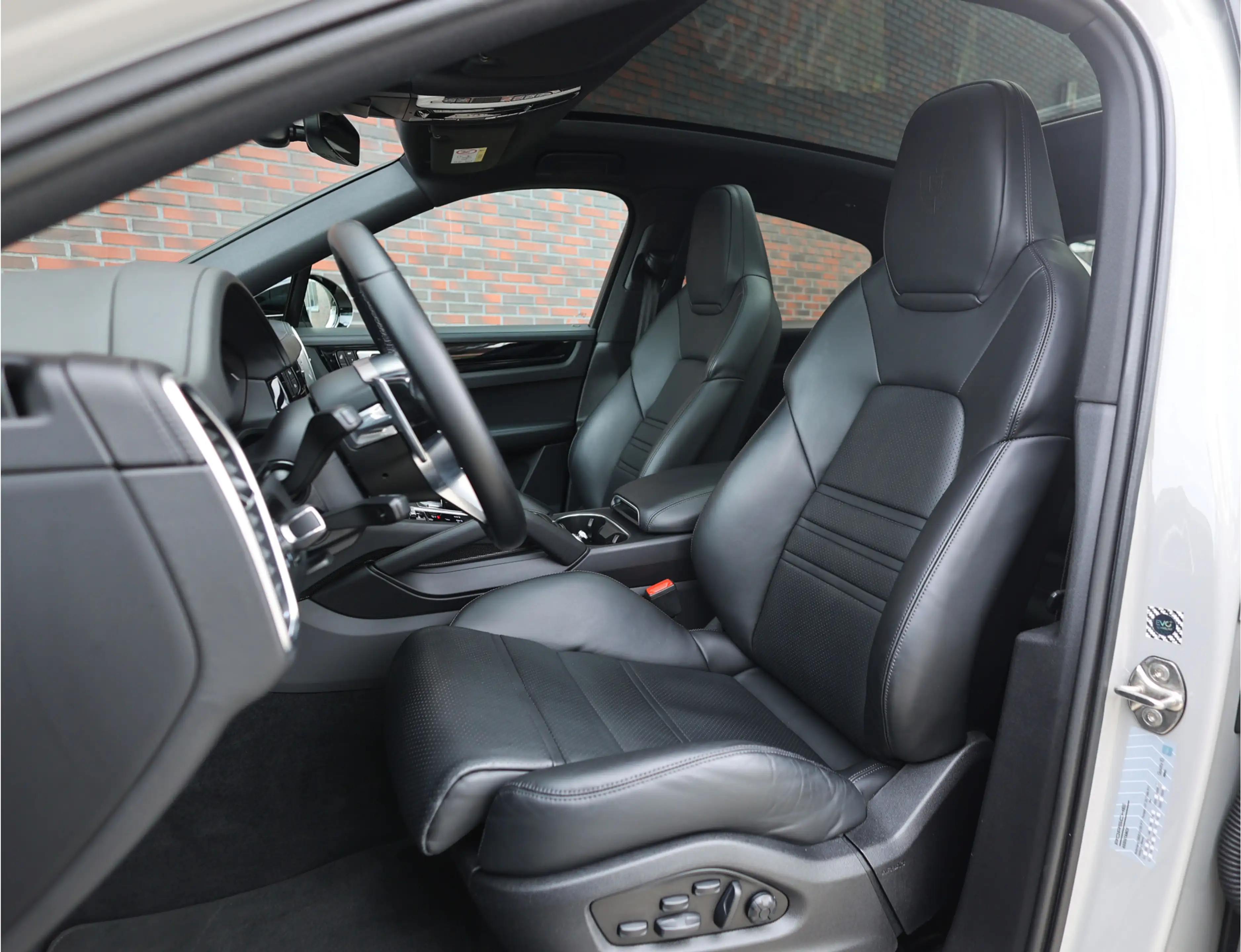 Porsche Cayenne Coupé 3.0 E-Hybrid | Pano - Sport Chrono - BOSE — photo 24