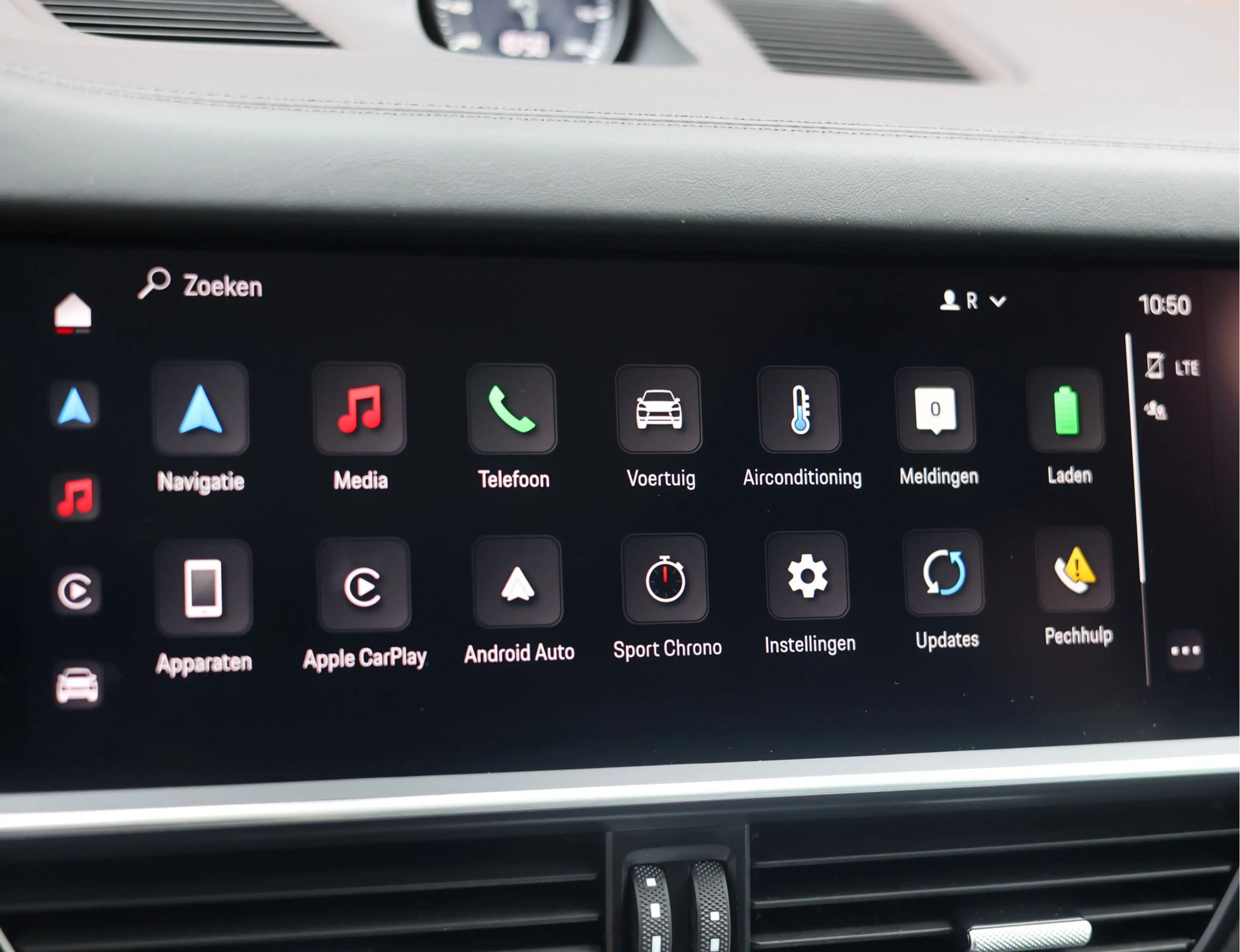 Porsche Cayenne Coupé 3.0 E-Hybrid | Pano - Sport Chrono - BOSE — photo 50