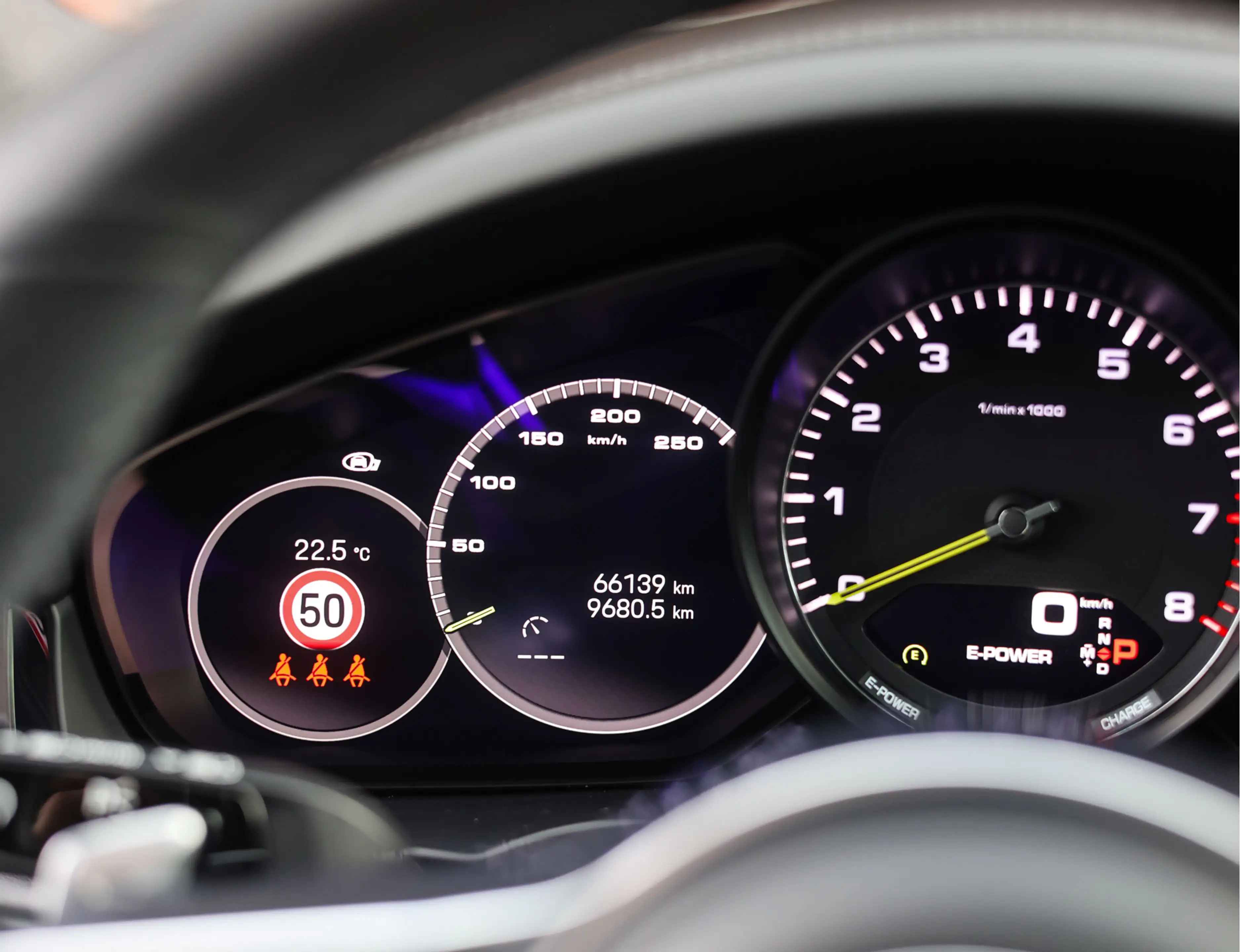 Porsche Cayenne Coupé 3.0 E-Hybrid | Pano - Sport Chrono - BOSE — photo 44