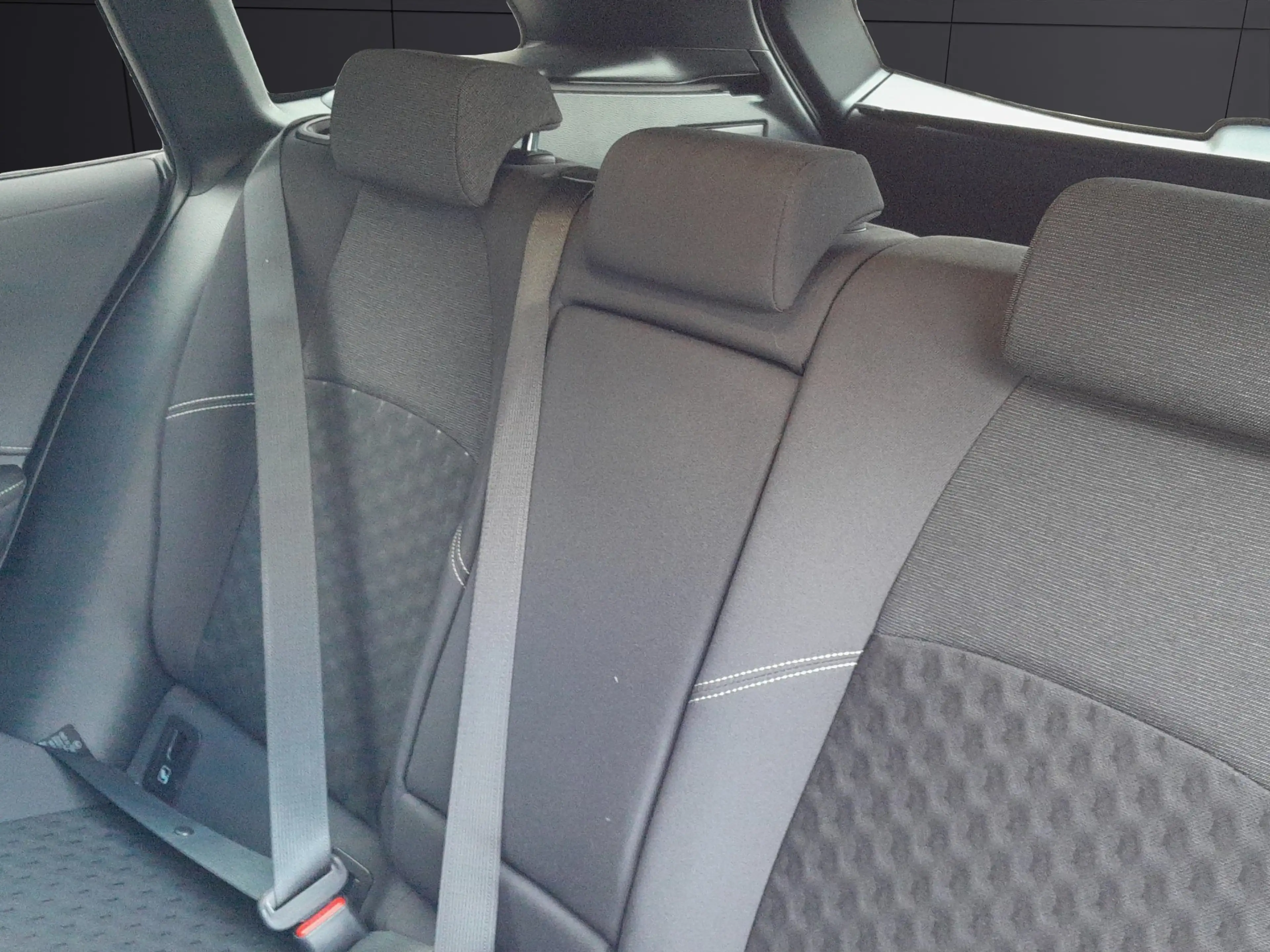 Suzuki Swace Swace 1.8 Hybrid CVT Comfort+ — photo 10