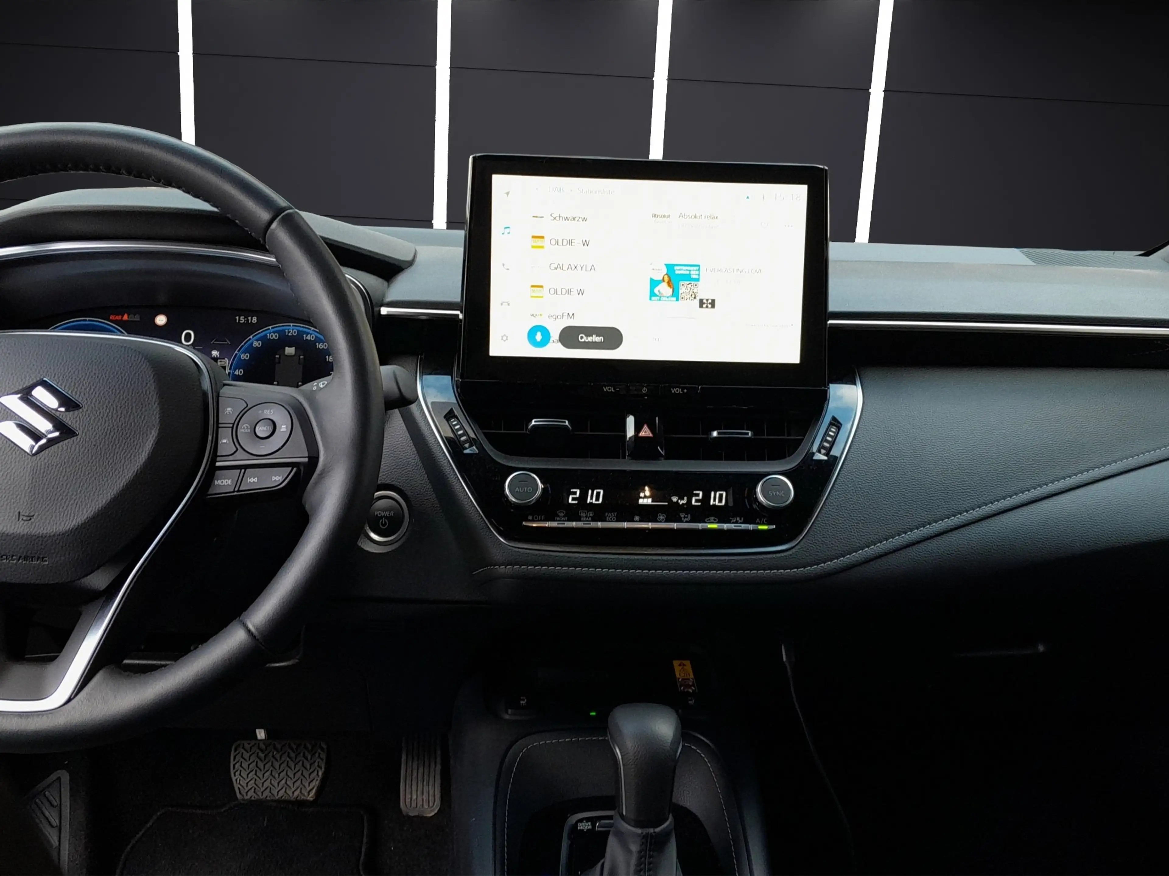 Suzuki Swace Swace 1.8 Hybrid CVT Comfort+ — photo 11