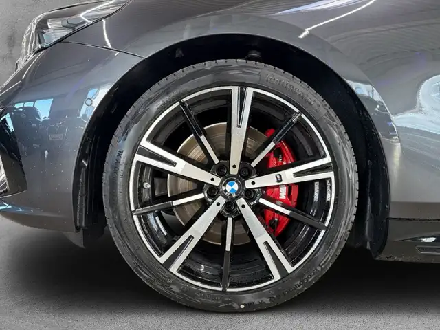 BMW I5 view 7