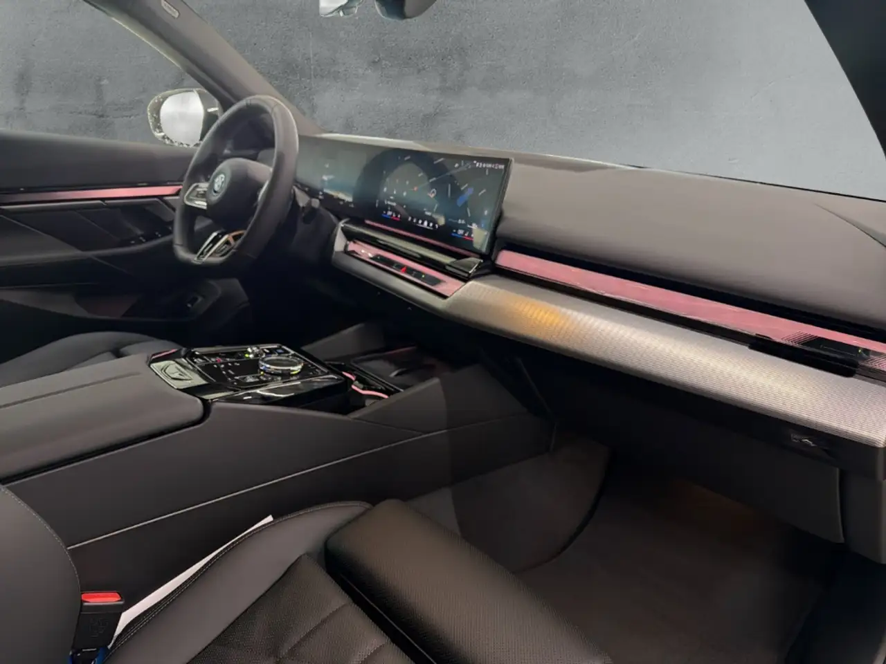 BMW i5 eDrive40 M Sport Pro LMR 20'' Park-Assistent HUD N 12