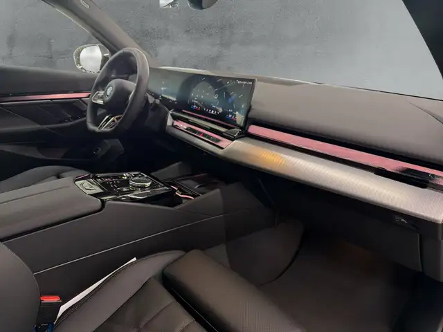 BMW I5 view 12
