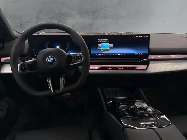 BMW I5 view 10