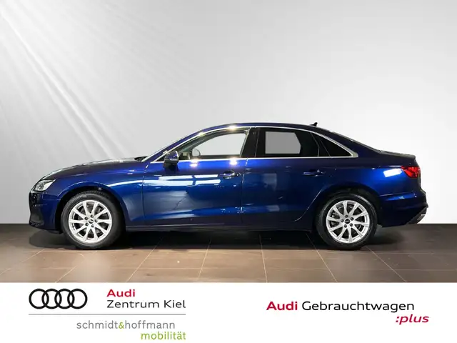 Audi A4 view 3